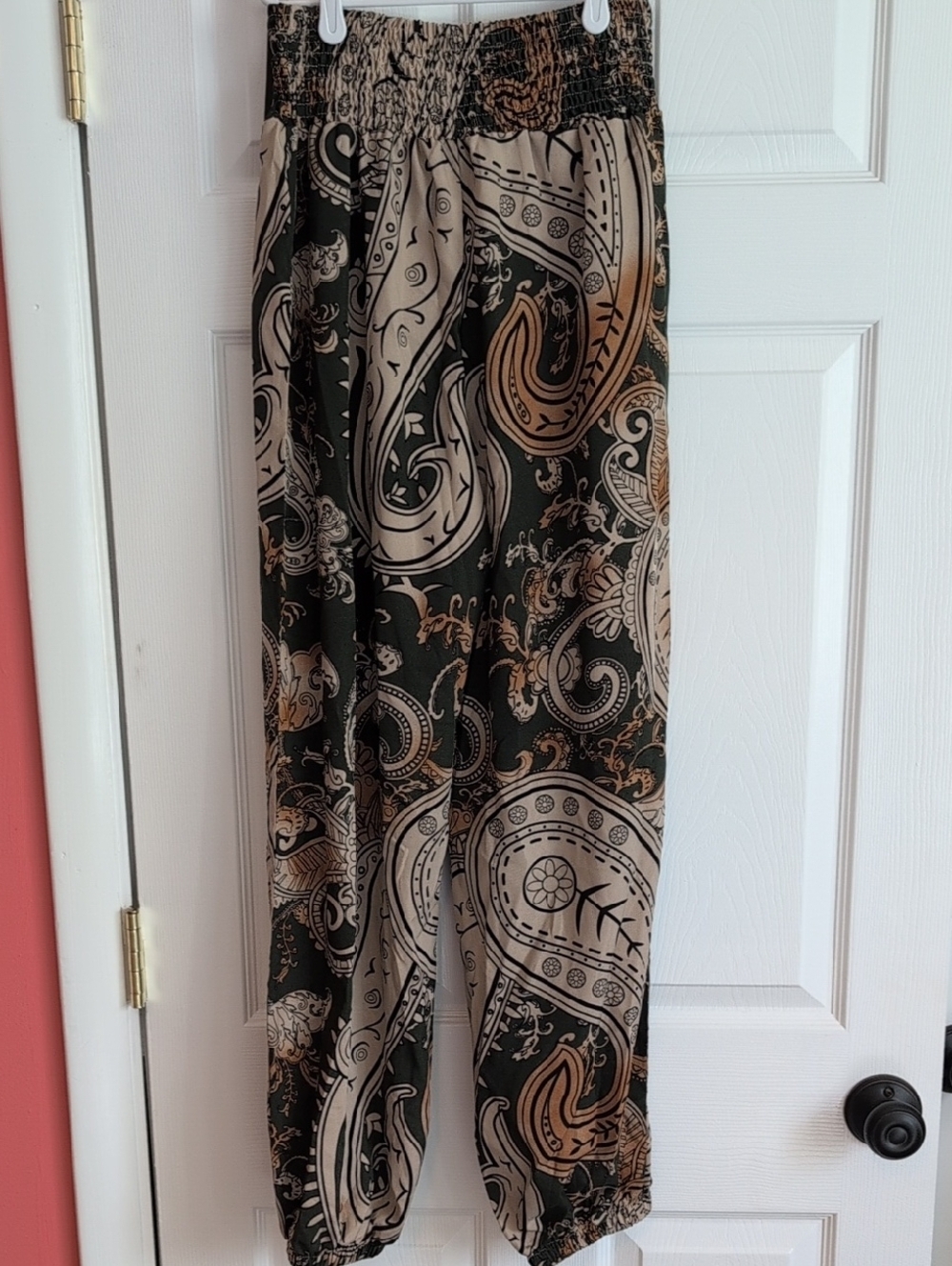 Kara and Kate Black and Beige Paisley Jogger Pants - Picture 6 of 8